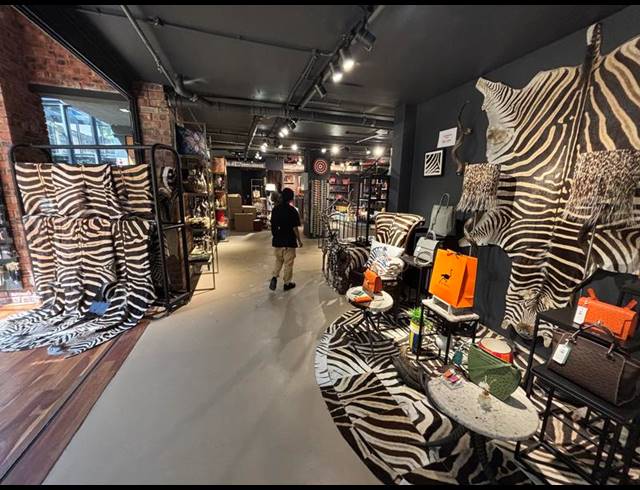 BUSINESS PROPERTY TO RENT IN GARDENS